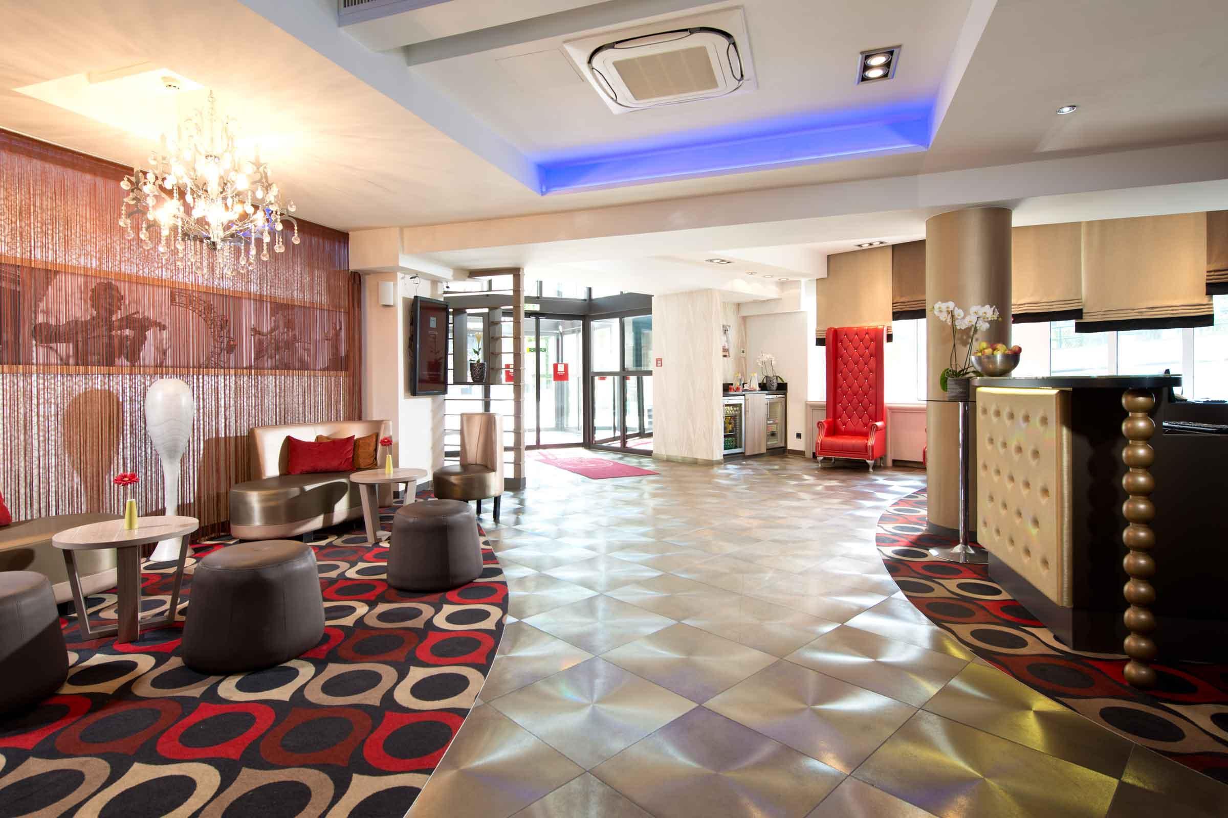Leonardo Vienna Westbahnhof Hotel Luaran gambar Reception area