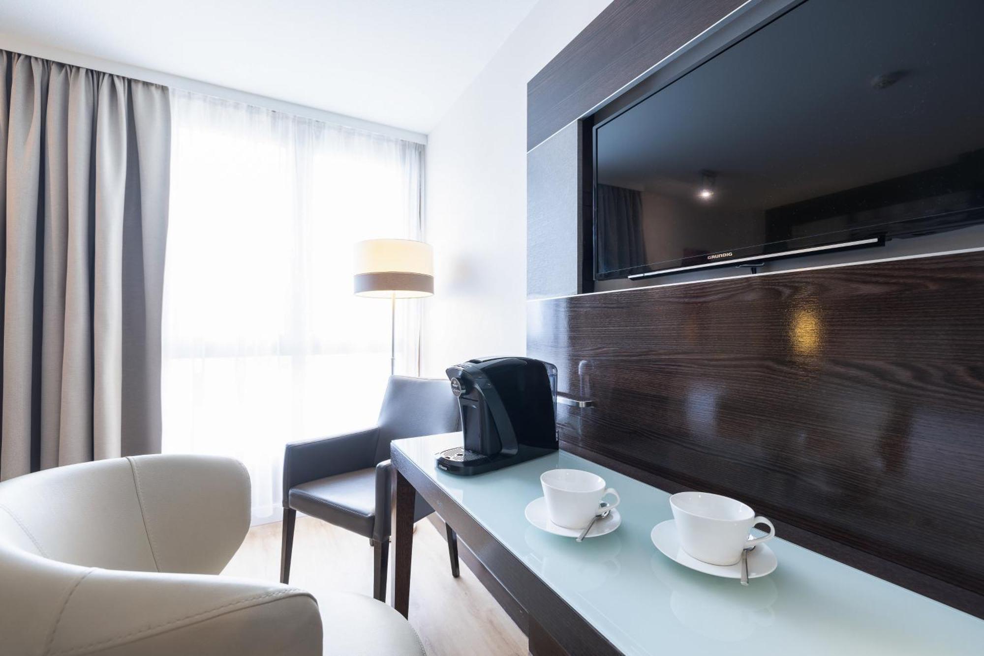 Leonardo Vienna Westbahnhof Hotel Luaran gambar Room interior