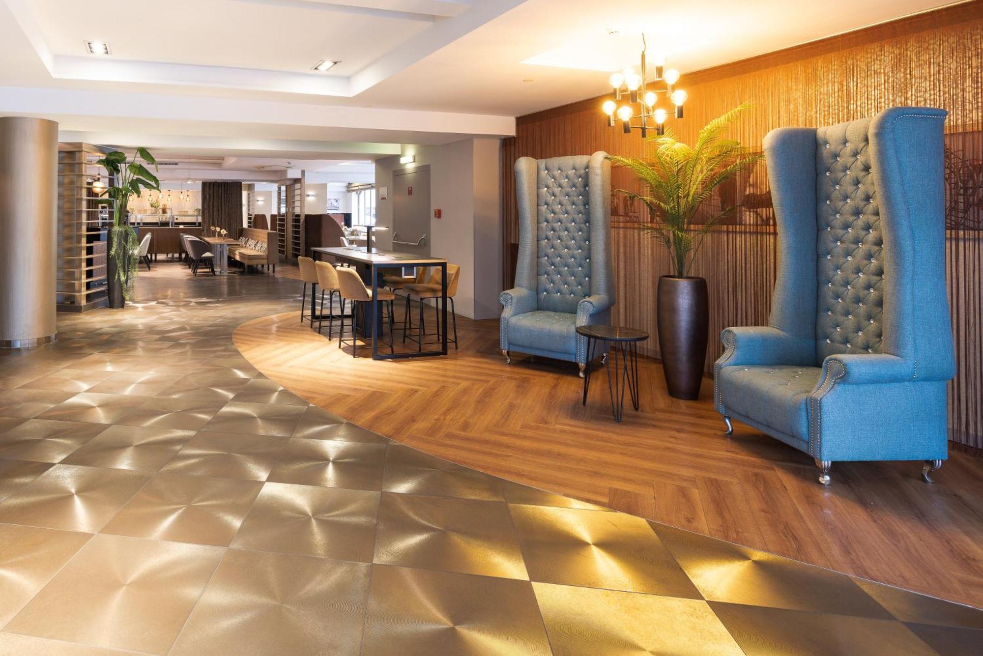 Leonardo Vienna Westbahnhof Hotel Luaran gambar Interior of the hotel