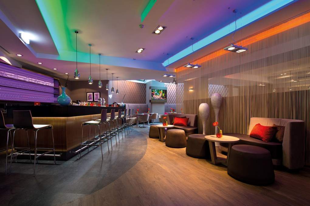 Leonardo Vienna Westbahnhof Hotel Luaran gambar Interior of a nightclub